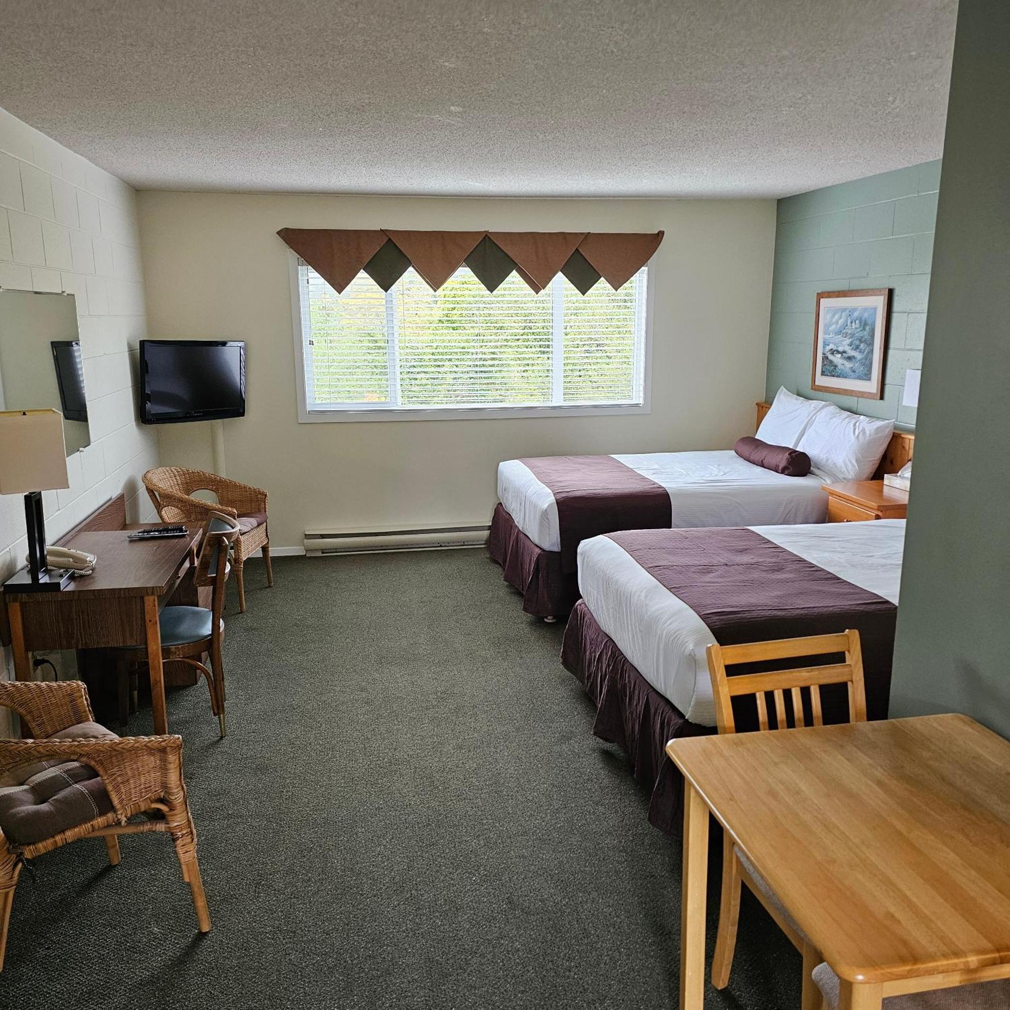 Pacific Rim Motel Ucluelet Exterior foto